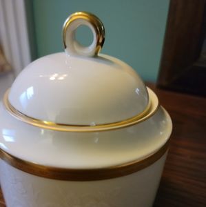 Mikasa Fine China Lace Creamer and Sugar Set